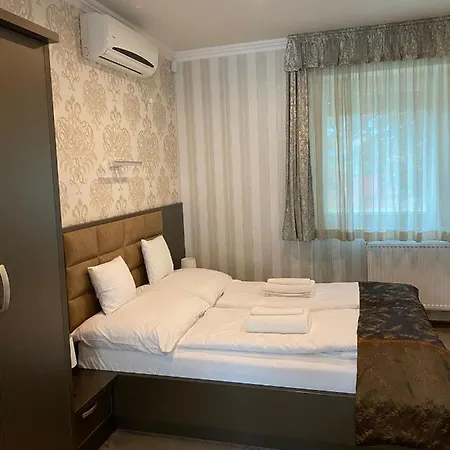 Blueline Apartament *